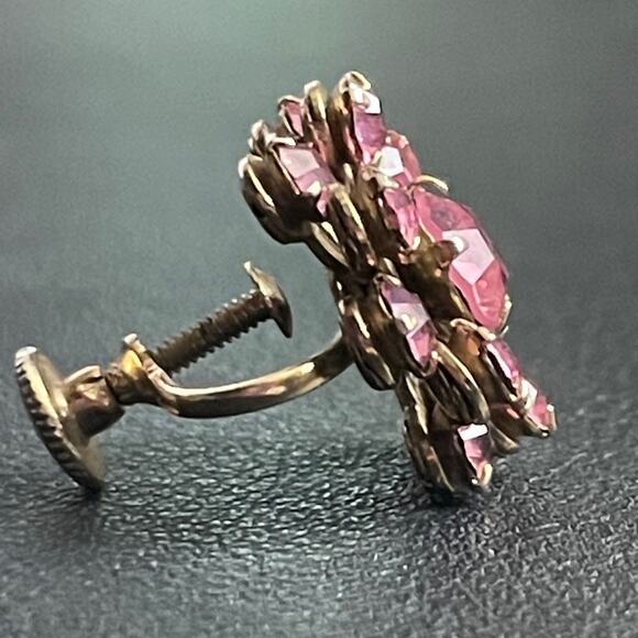 Pair Midcentury Pink Rhinestone & Goldtone Riveted Screw Back‎ Clip on Earrings - Picture 6 of 6